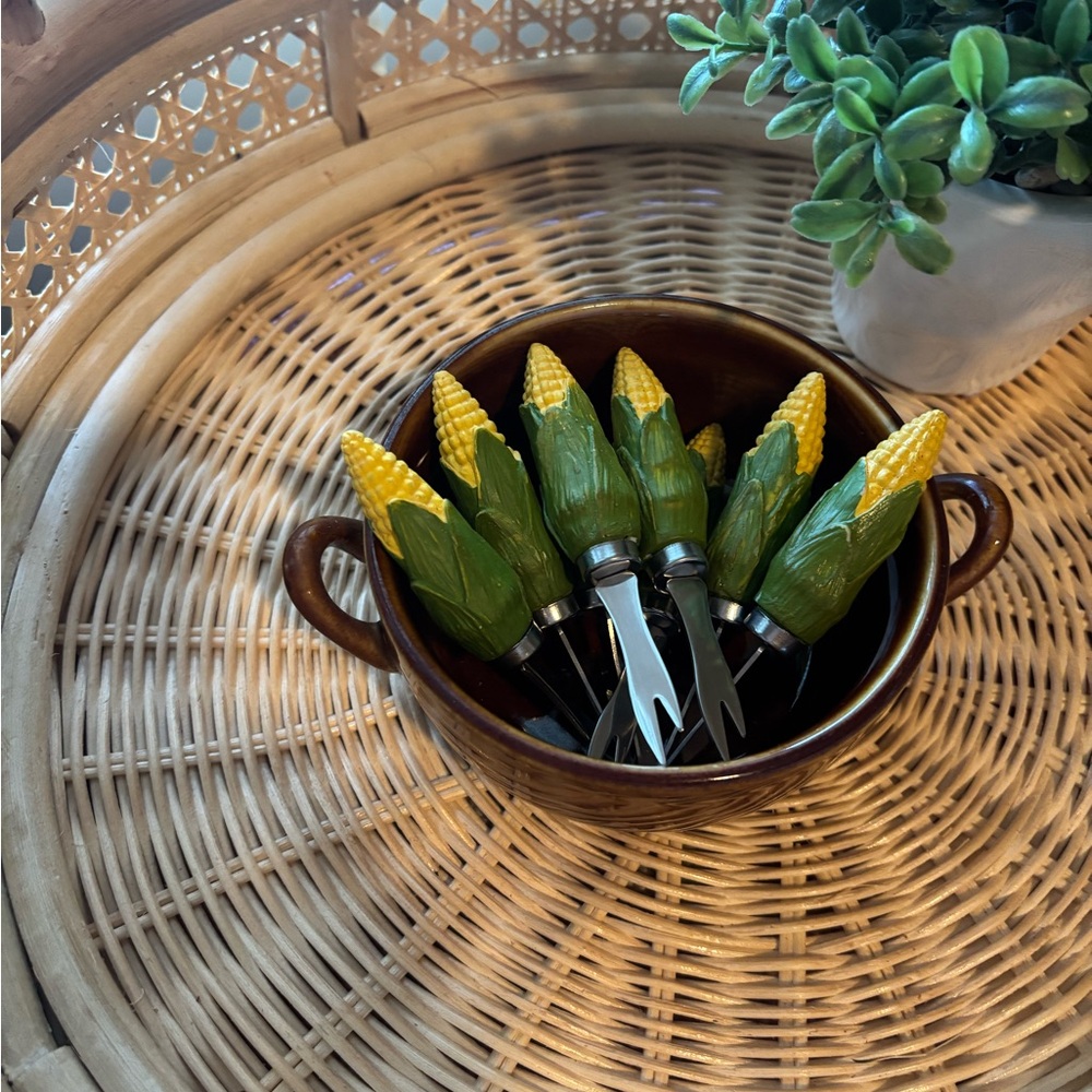 Vintage Corn Cob Corn Holders Set
